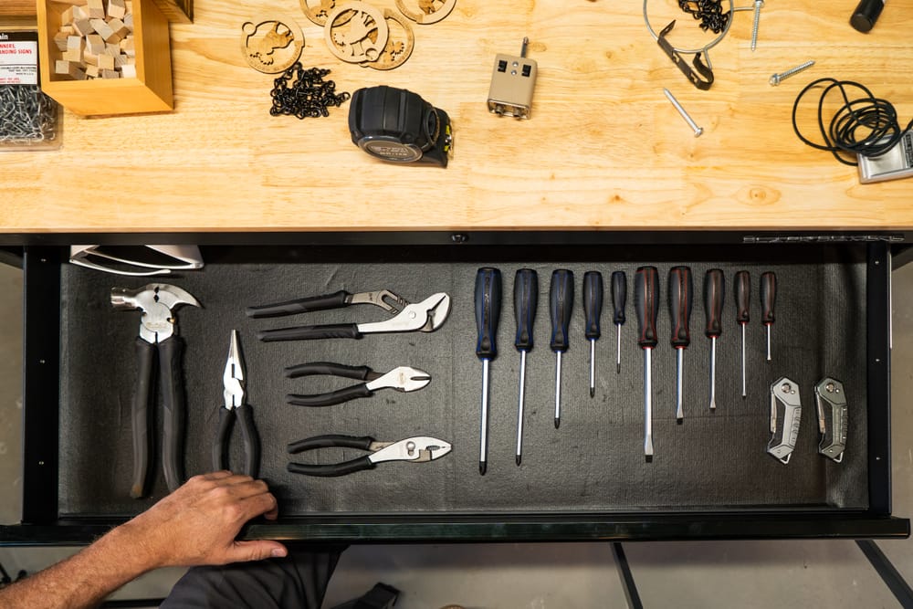 46″ 9-Drawer Mobile Workbench