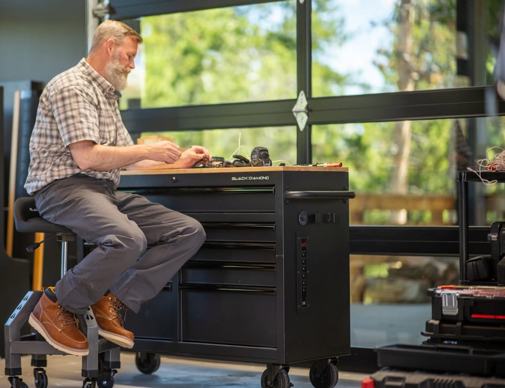 46″ 9-Drawer Mobile Workbench